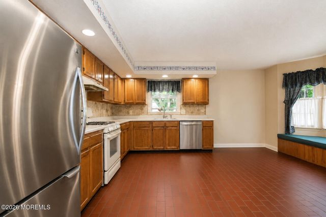 19 Deer Run Lane, Brick, NJ 08724