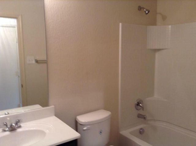 1413 S Raven Drive, Sherman, TX 75092