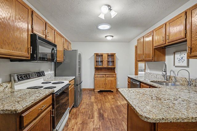 7778 Glenda Court, Apple Valley, MN 55107