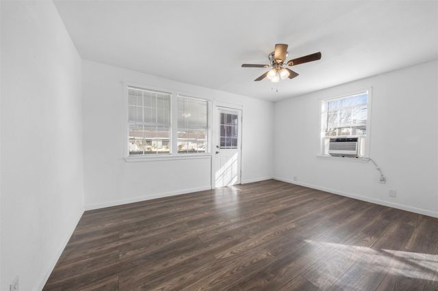 8331 Garland Street, Houston, TX 77017