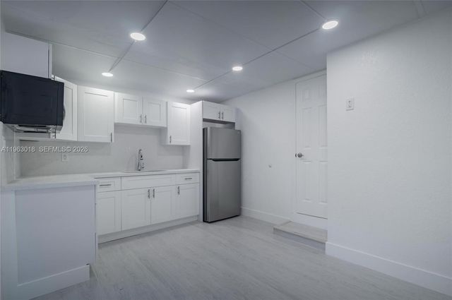 595 NW 139th Ter 2, North Miami, FL 33168