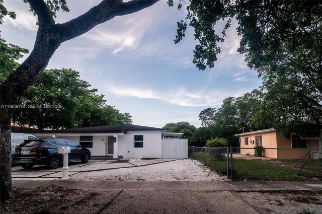 595 NW 139th Ter 2, North Miami, FL 33168