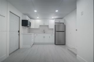 595 NW 139th Ter 2, North Miami, FL 33168