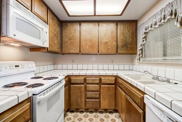 7711 Juan Way, Fair Oaks, CA 95628