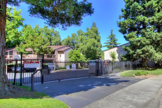 7711 Juan Way, Fair Oaks, CA 95628