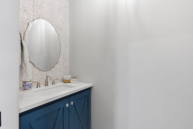 4929 W Wavecrest Cir, Wichita, KS 67205