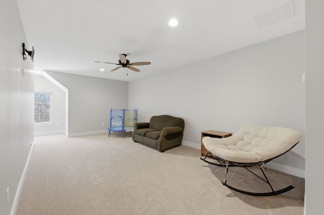 4929 W Wavecrest Cir, Wichita, KS 67205