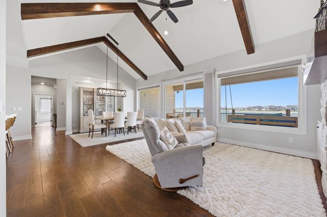 4929 W Wavecrest Cir, Wichita, KS 67205