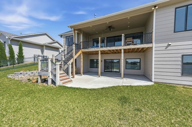 4929 W Wavecrest Cir, Wichita, KS 67205