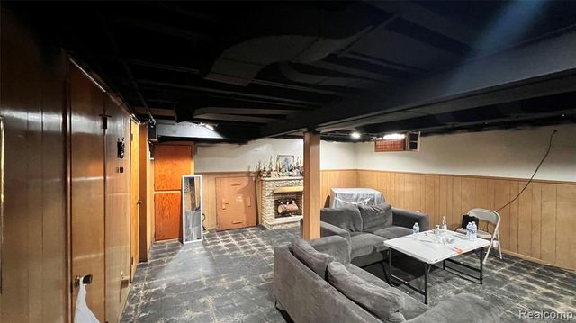 20236 Spencer Street, Detroit, MI 48234