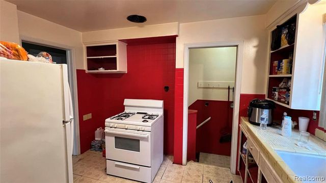 20236 Spencer Street, Detroit, MI 48234