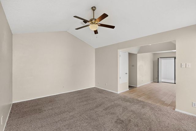 4832 Platinum Loop NE, Rio Rancho, NM 87124