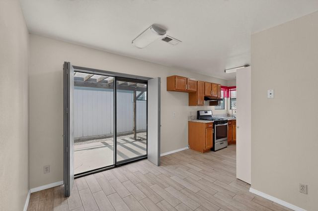 4832 Platinum Loop NE, Rio Rancho, NM 87124