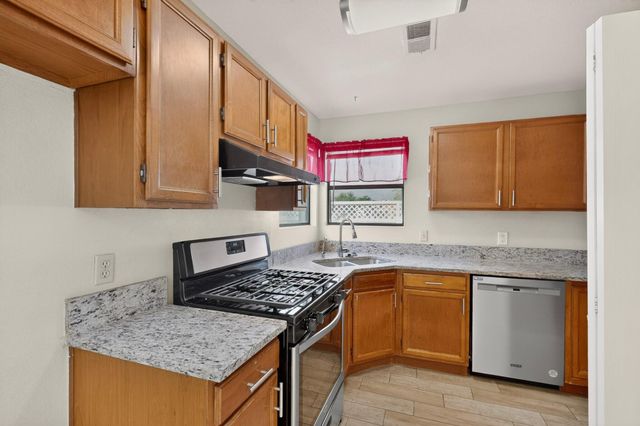 4832 Platinum Loop NE, Rio Rancho, NM 87124