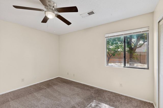 4832 Platinum Loop NE, Rio Rancho, NM 87124