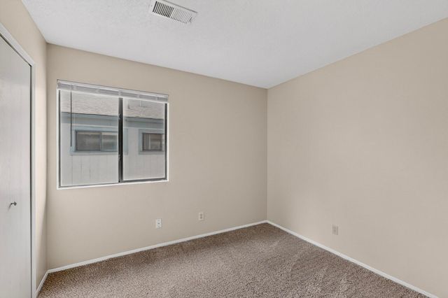 4832 Platinum Loop NE, Rio Rancho, NM 87124