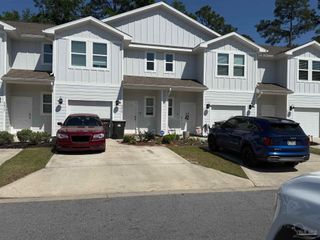 8868 Brigade Trl, Pensacola, FL 32534