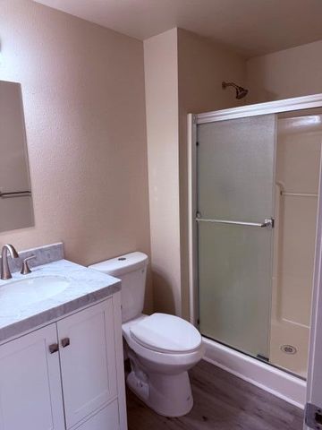 7774 Riverbanks Road, Grants Pass, OR 97527