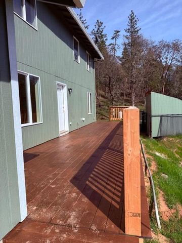 7774 Riverbanks Road, Grants Pass, OR 97527