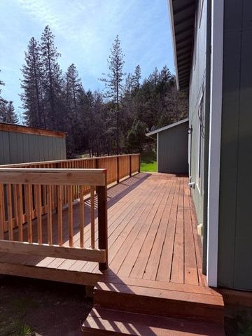 7774 Riverbanks Road, Grants Pass, OR 97527