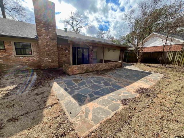 302 Mobile, Tyler, TX 75703