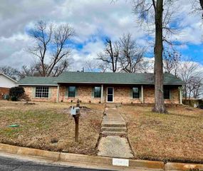 302 Mobile, Tyler, TX 75703