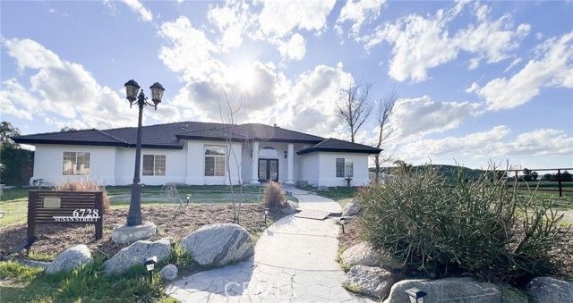 6728 Susan Street, Bakersfield, CA 93308