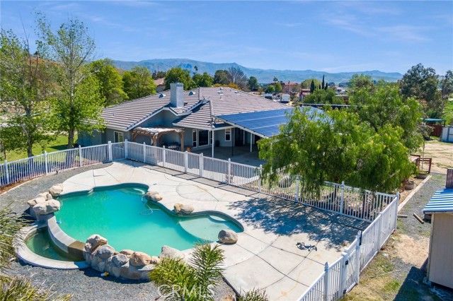 6728 Susan Street, Bakersfield, CA 93308