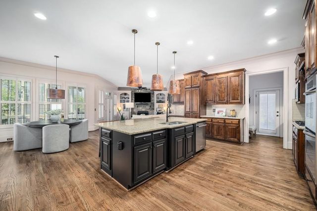 14103 Seabiscuit, Milton, GA 30004