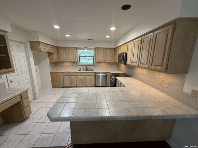 26246 HIGH TIMBER PASS ST, San Antonio, TX 78260