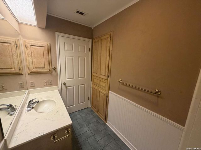 26246 HIGH TIMBER PASS ST, San Antonio, TX 78260