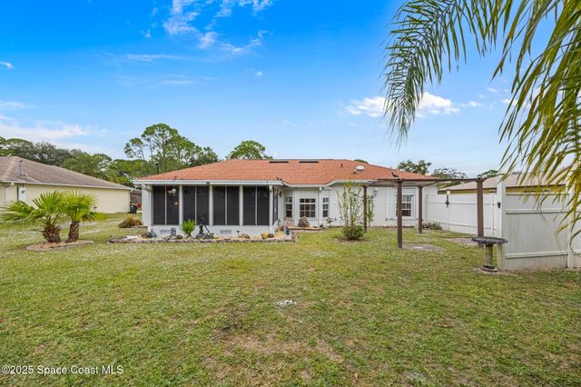 1316 Jarvis Street NW, Palm Bay, FL 32907