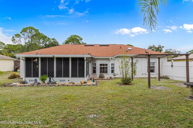 1316 Jarvis Street NW, Palm Bay, FL 32907