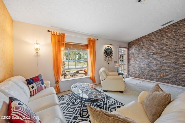 1316 Jarvis Street NW, Palm Bay, FL 32907