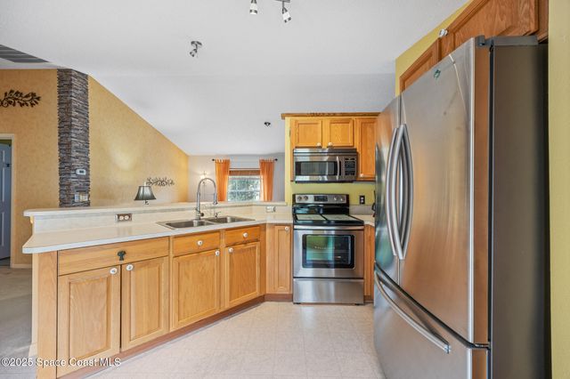 1316 Jarvis Street NW, Palm Bay, FL 32907