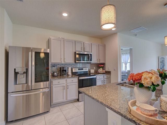 11244 AMBER RIDGE DRIVE, Zellwood, FL 32798