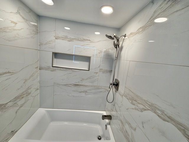 2817 S Michigan Avenue A, Chicago, IL 60616