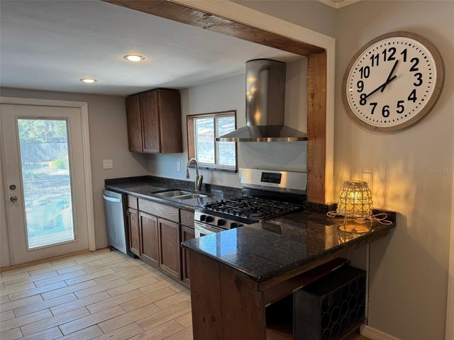 201 BROOKS ROAD, Frostproof, FL 33843