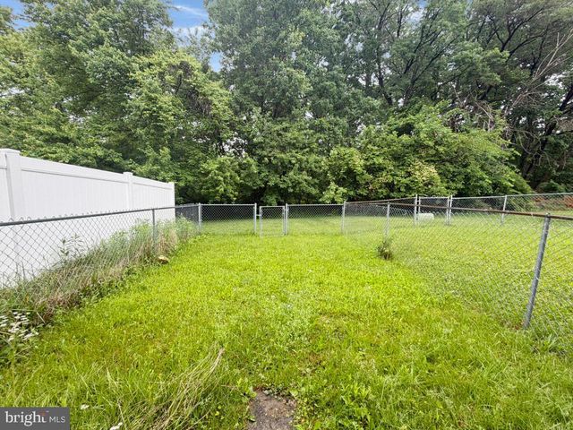 2039 WINTERGREEN PL, Rosedale, MD 21237