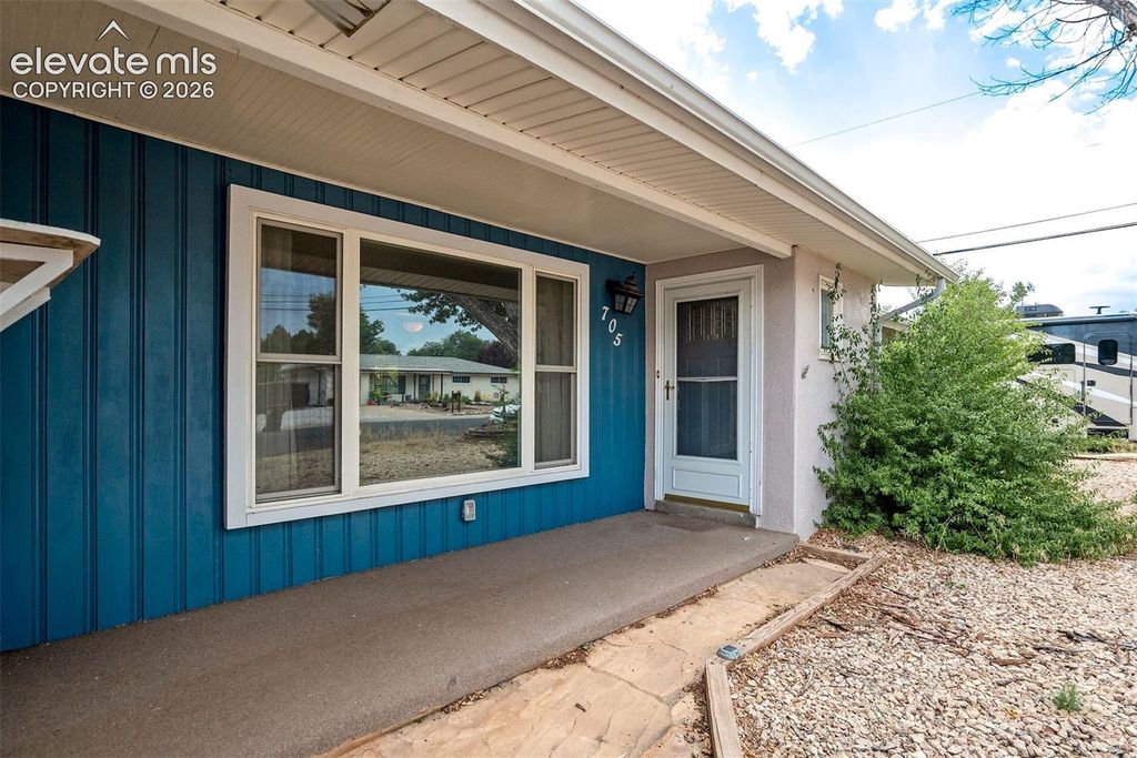 705 Grand Boulevard, Colorado Springs, CO 80911 — photo 2