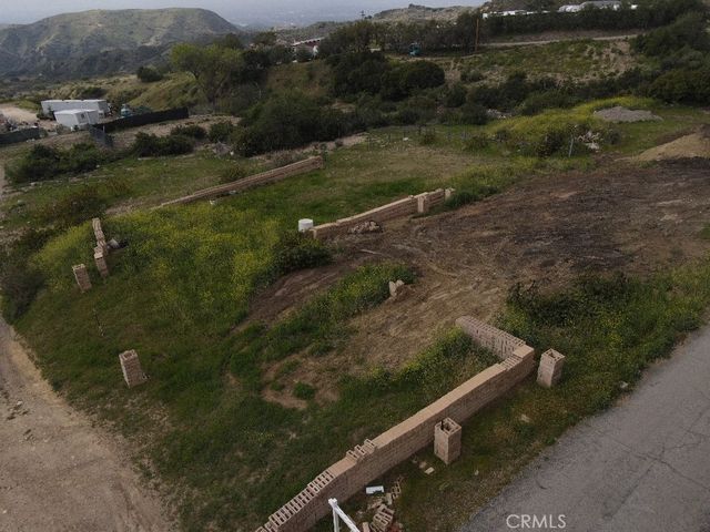14003 Quarry Road, Sylmar, CA 91342