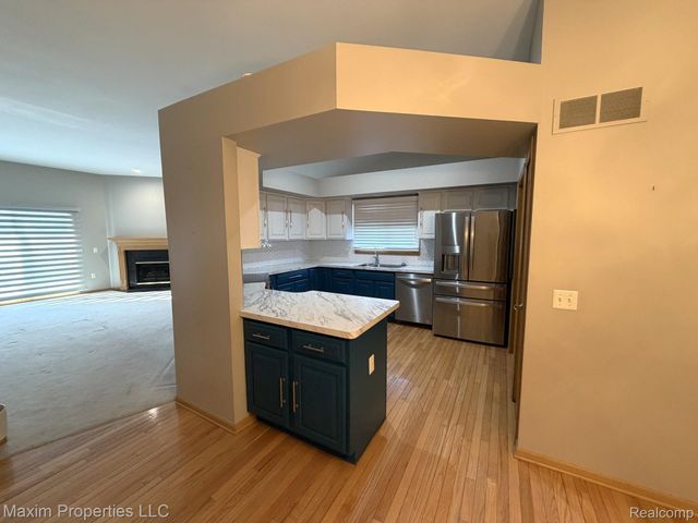 4460 Spruce Court 135, Warren, MI 48092