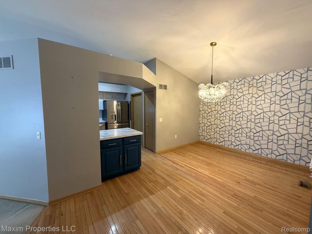 4460 Spruce Court 135, Warren, MI 48092