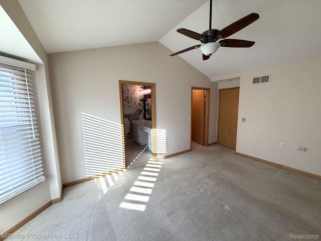 4460 Spruce Court 135, Warren, MI 48092