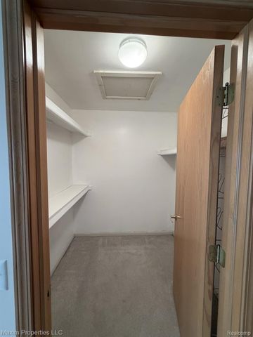 4460 Spruce Court 135, Warren, MI 48092