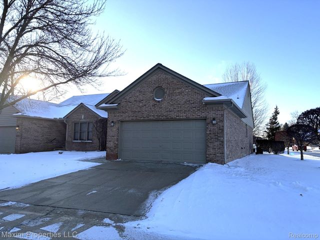 4460 Spruce Court 135, Warren, MI 48092