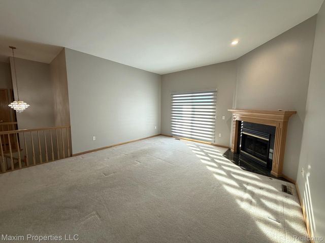 4460 Spruce Court 135, Warren, MI 48092