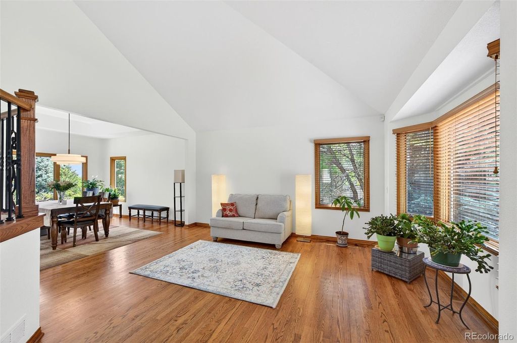 Image 6 of property listing at 22 Sand Cherry, Littleton, CO 80127