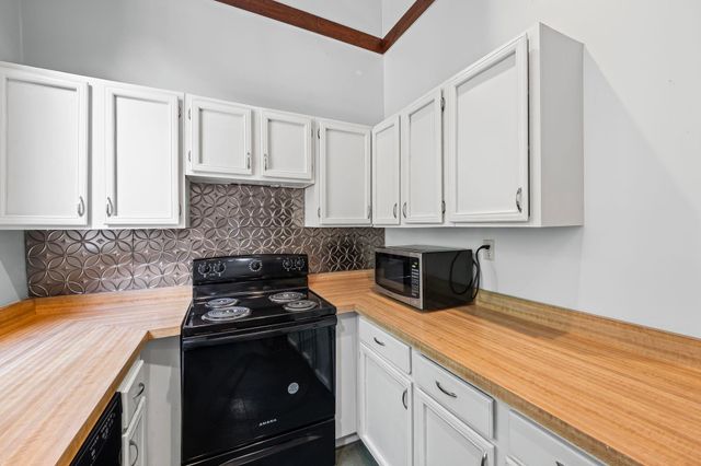 1808 LINDEN AVE, Memphis, TN 38104