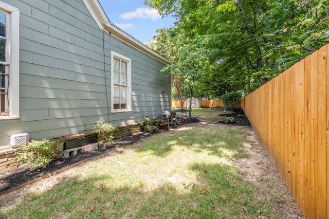 1808 LINDEN AVE, Memphis, TN 38104